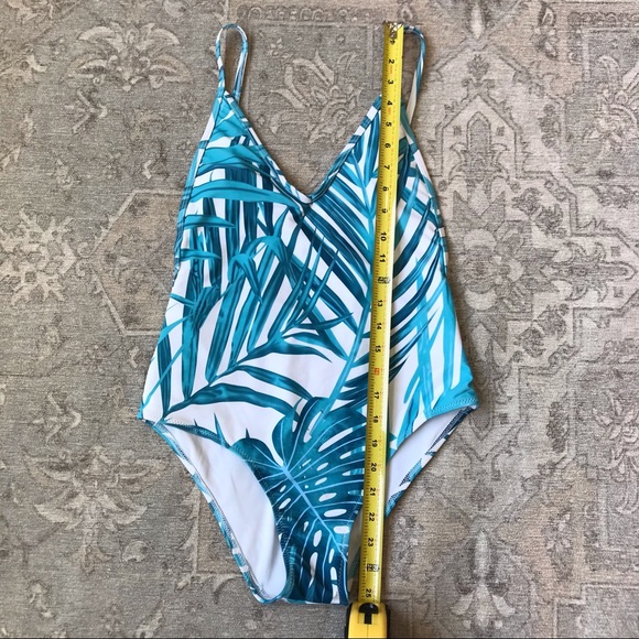 NWT CUPSHE One Piece Swimsuit - Picture 5 of 7